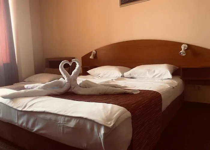 Family Deja Vu 2* Ravda